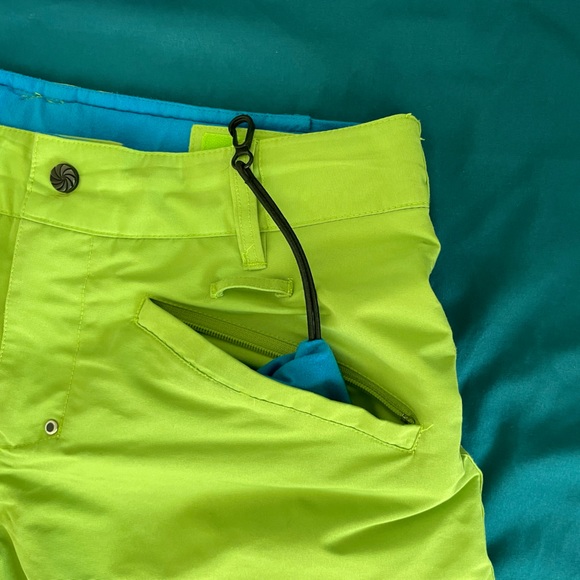 Aperture Waterproof Lined Ski/Snowboard Pants - Picture 7 of 13